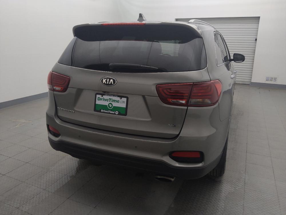 used 2019 Kia Sorento car, priced at $18,995