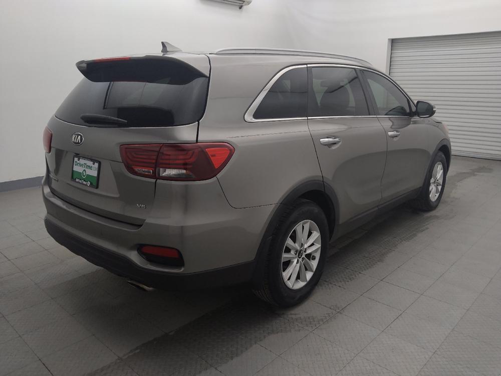 used 2019 Kia Sorento car, priced at $18,995