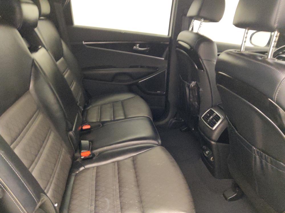 used 2019 Kia Sorento car, priced at $21,395