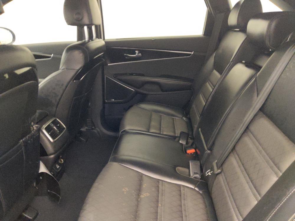 used 2019 Kia Sorento car, priced at $21,395