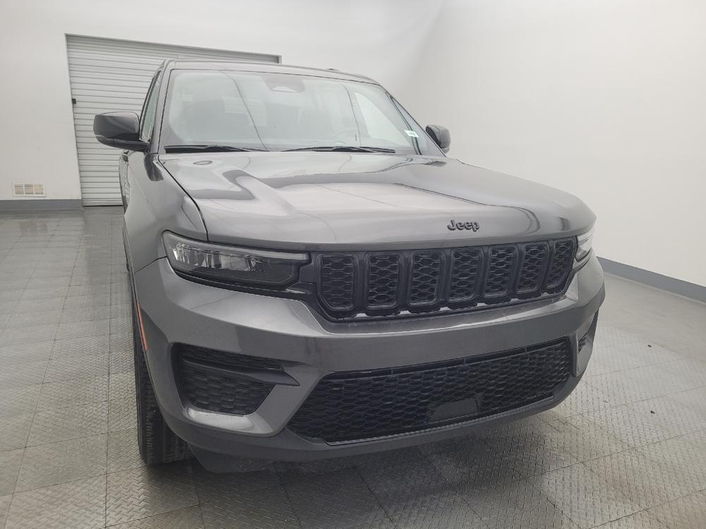 used 2023 Jeep Grand Cherokee car, priced at $33,095
