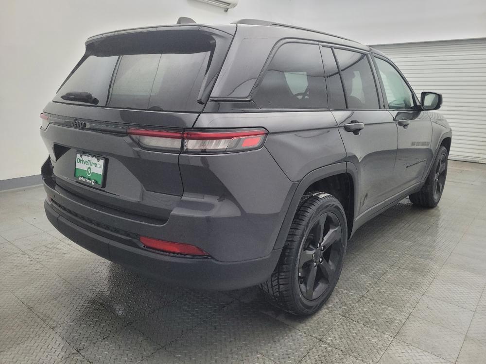 used 2023 Jeep Grand Cherokee car, priced at $33,095