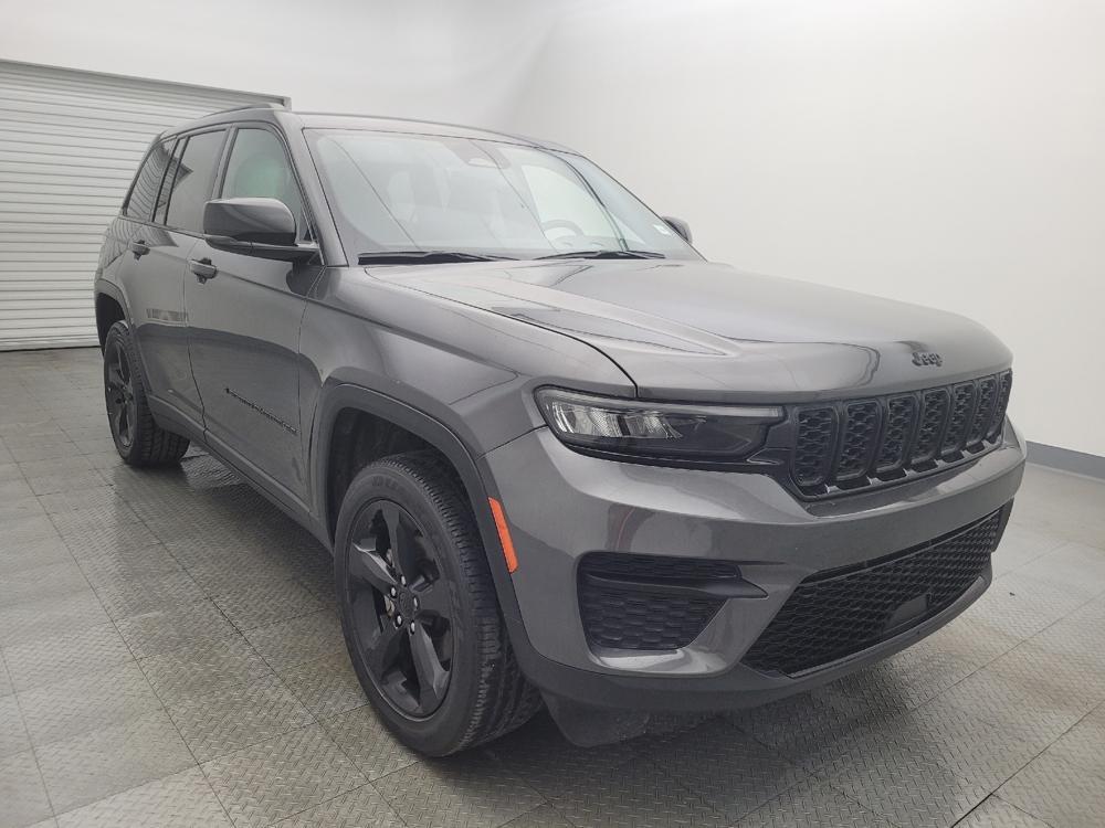 used 2023 Jeep Grand Cherokee car, priced at $33,095