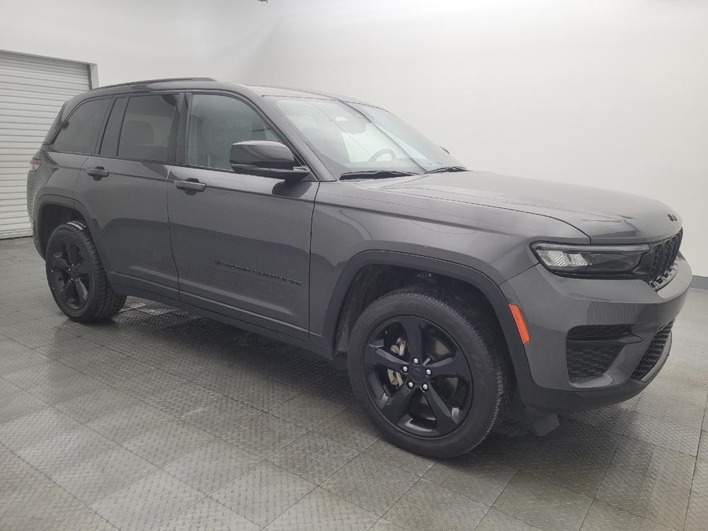 used 2023 Jeep Grand Cherokee car, priced at $33,095
