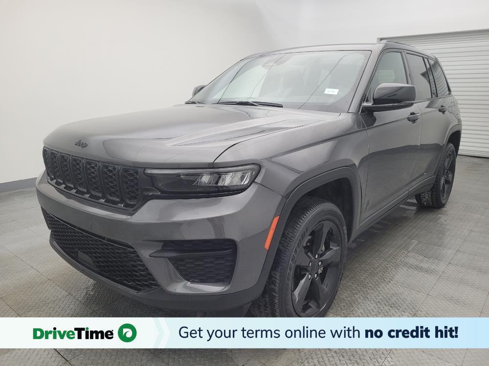 used 2023 Jeep Grand Cherokee car, priced at $33,095