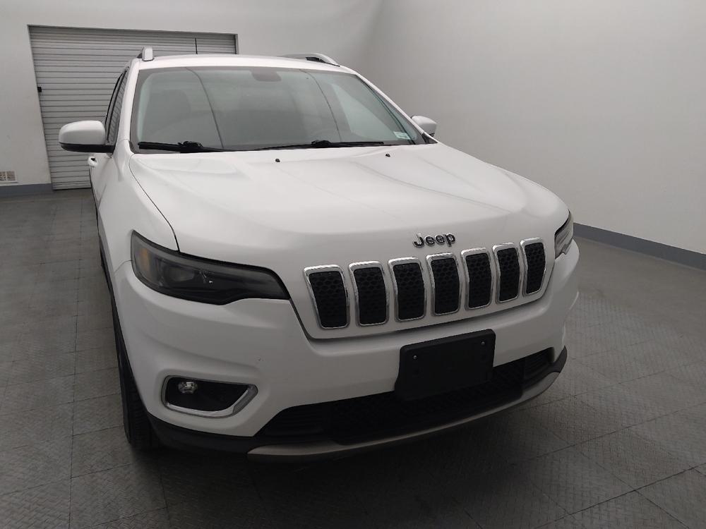 used 2019 Jeep Cherokee car, priced at $18,595