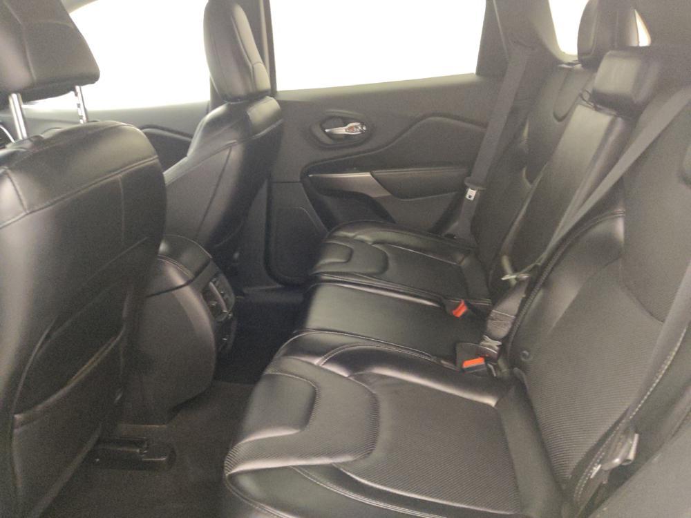 used 2019 Jeep Cherokee car, priced at $18,595