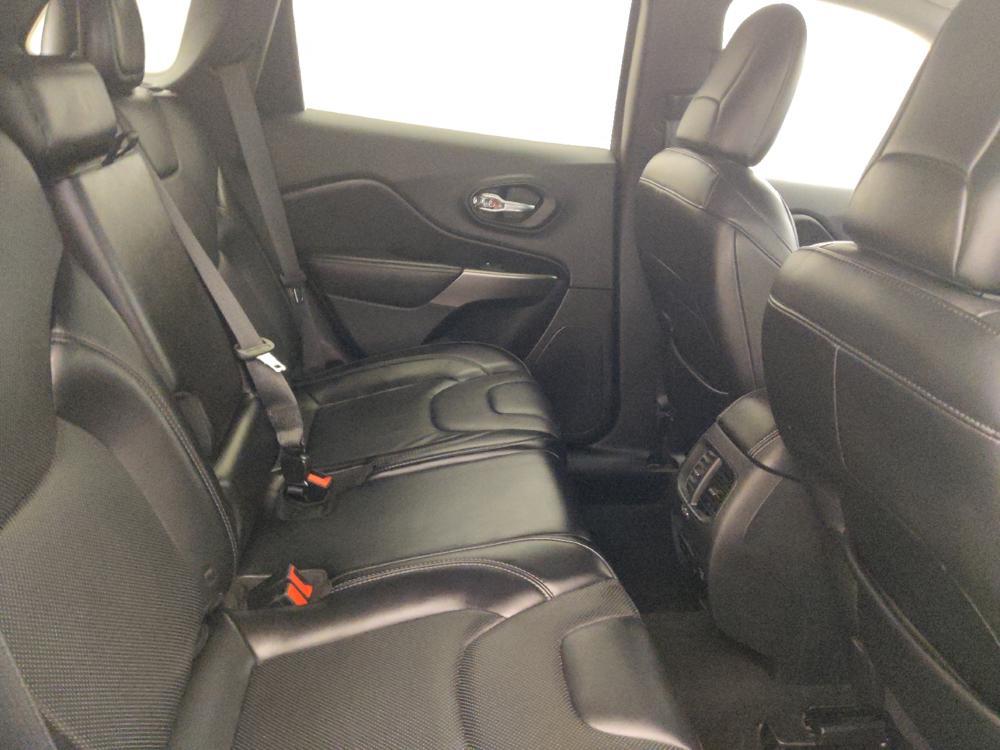 used 2019 Jeep Cherokee car, priced at $18,595