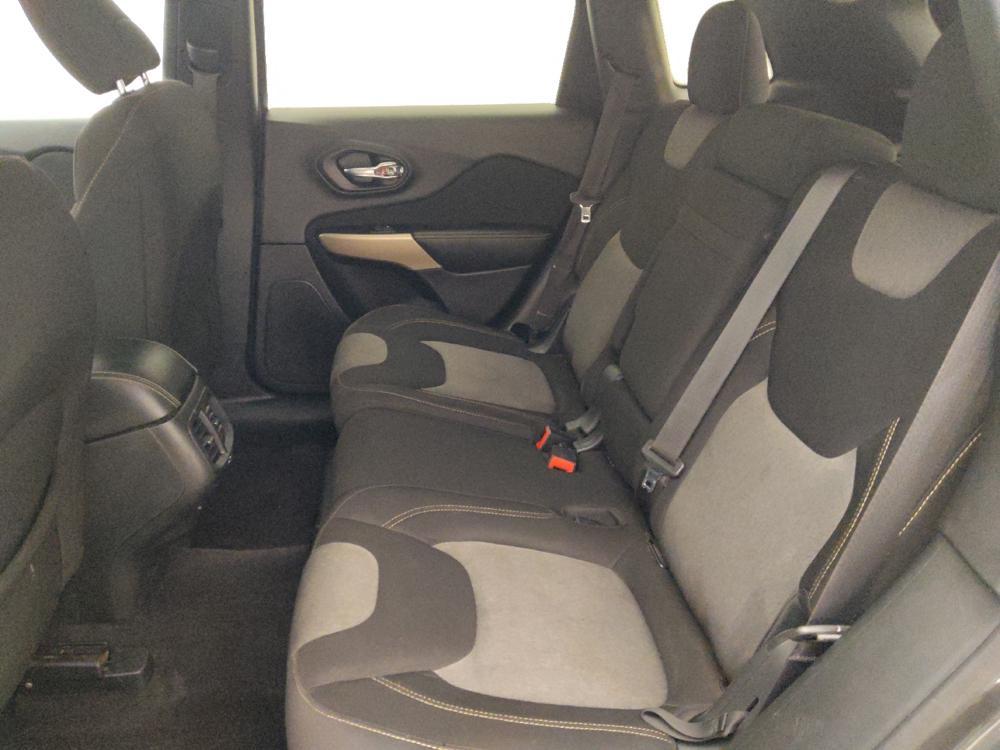 used 2018 Jeep Cherokee car, priced at $18,195