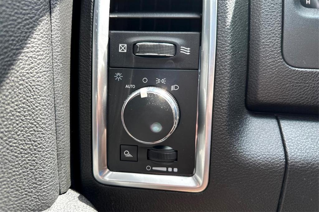 used 2021 Ram 1500 Classic car, priced at $21,995