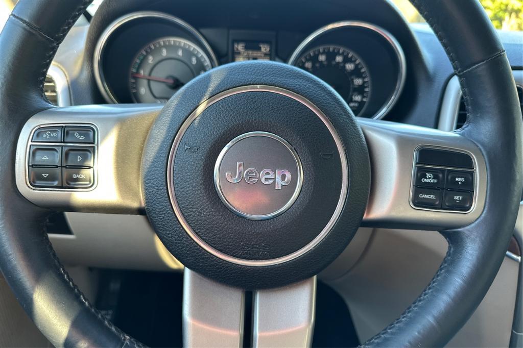 used 2012 Jeep Grand Cherokee car, priced at $14,995