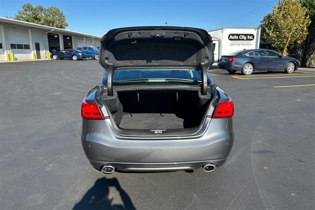 used 2018 Nissan Maxima car, priced at $15,995