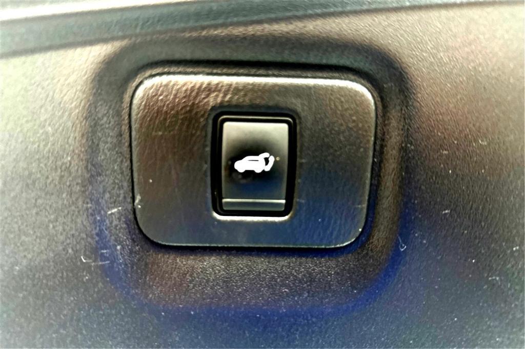 used 2020 Nissan Pathfinder car, priced at $19,995
