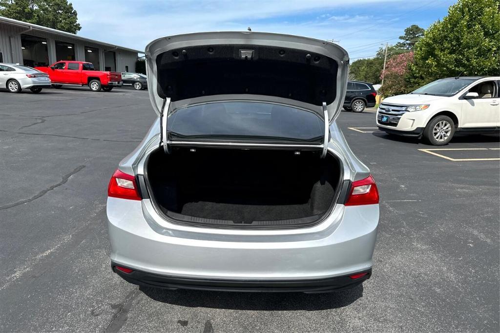 used 2018 Chevrolet Malibu car, priced at $14,995