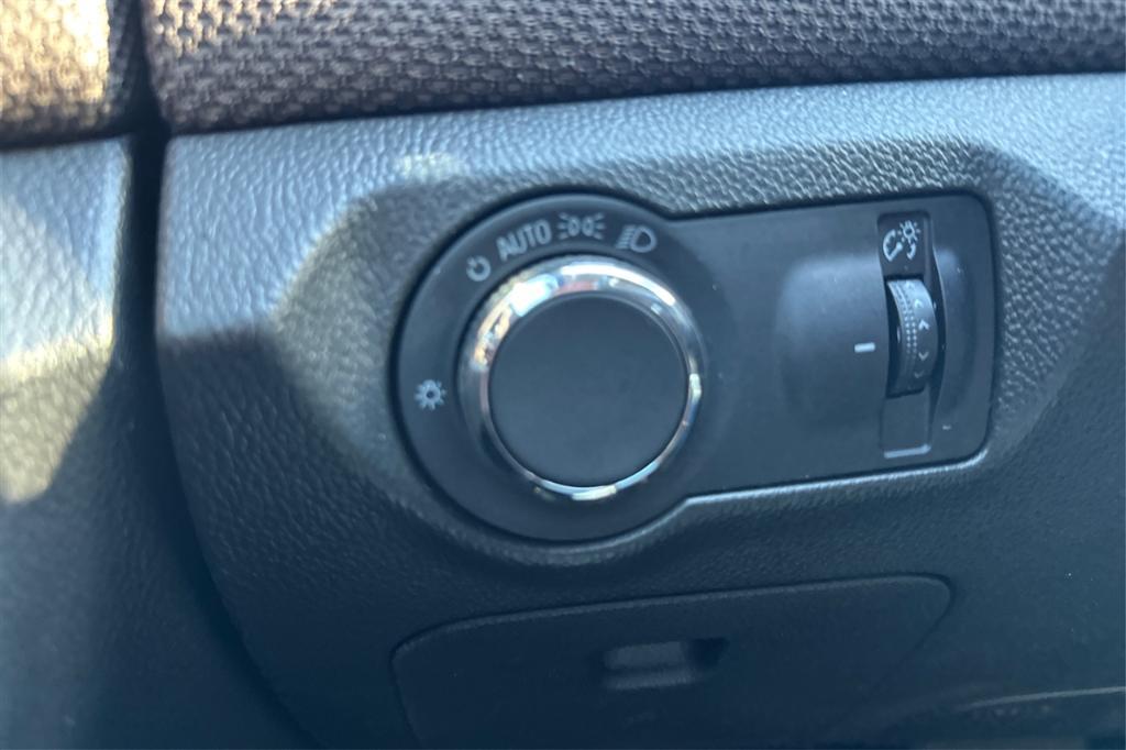 used 2015 Chevrolet Cruze car, priced at $11,995