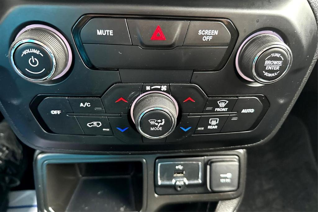 used 2020 Jeep Renegade car, priced at $16,995