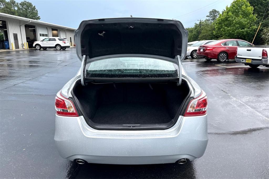 used 2013 Nissan Altima car, priced at $12,995