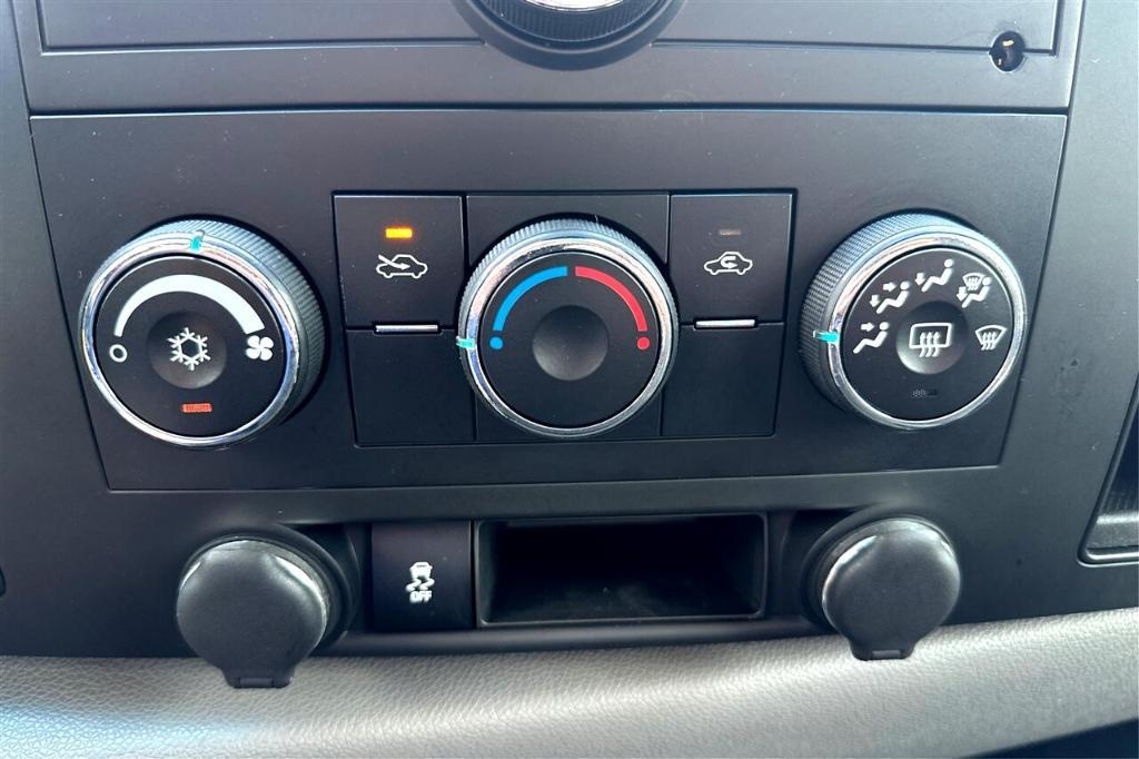 used 2013 Chevrolet Silverado 1500 car, priced at $17,995
