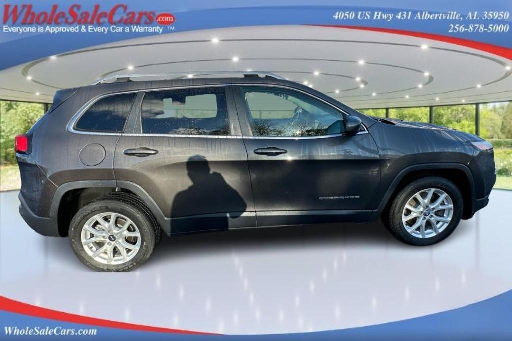 used 2015 Jeep Cherokee car, priced at $13,995