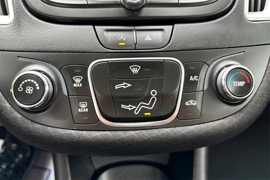 used 2022 Chevrolet Malibu car, priced at $19,995