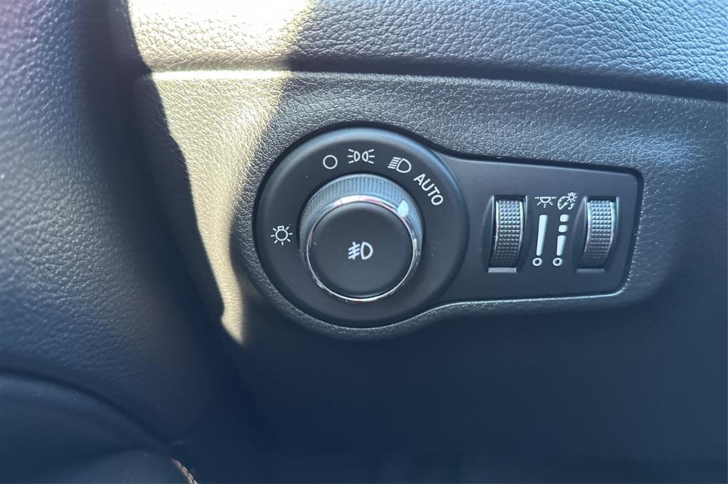 used 2018 Jeep Compass car, priced at $15,995