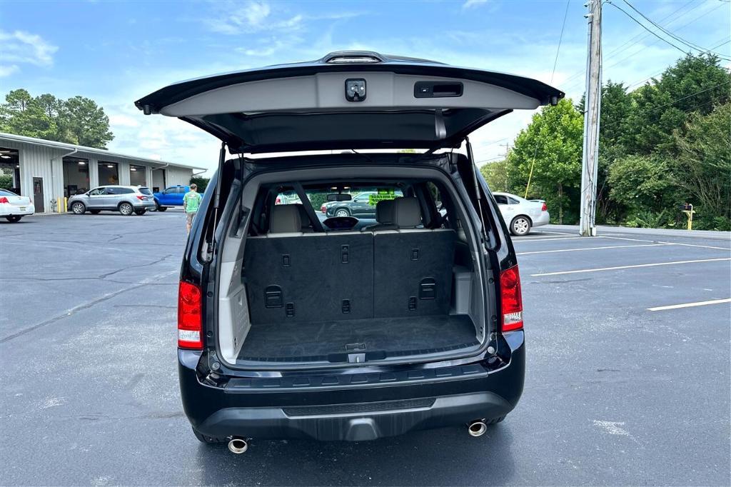 used 2012 Honda Pilot car, priced at $15,995