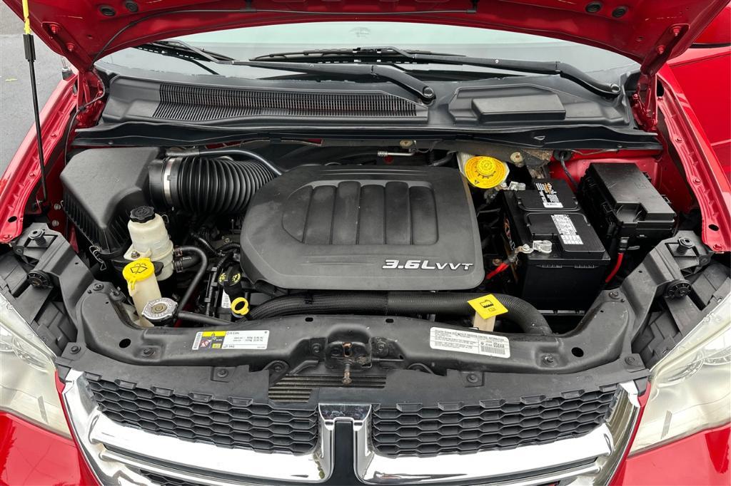 used 2014 Dodge Grand Caravan car, priced at $12,995