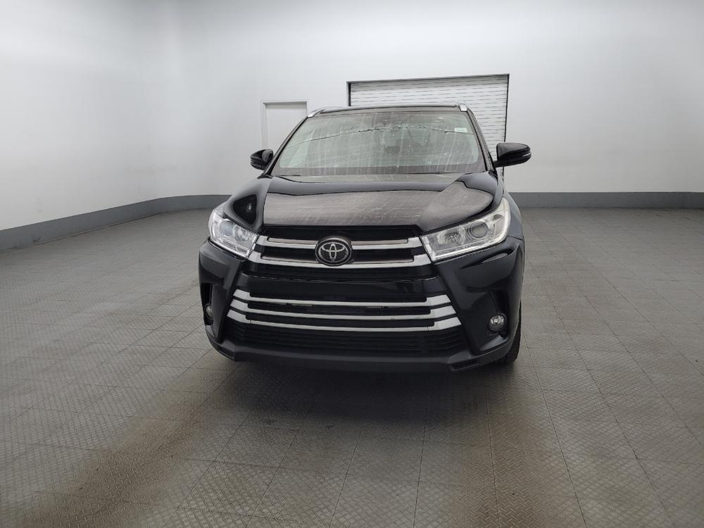 used 2019 Toyota Highlander car, priced at $25,195