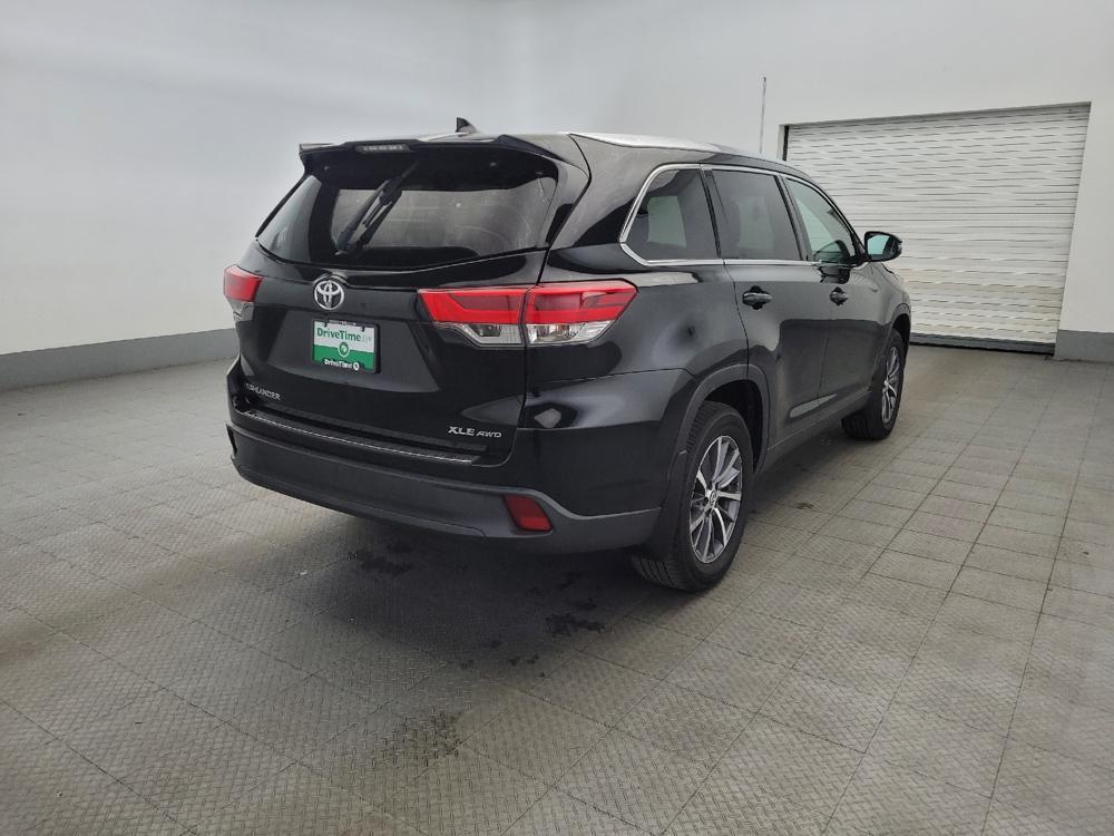 used 2019 Toyota Highlander car, priced at $25,195
