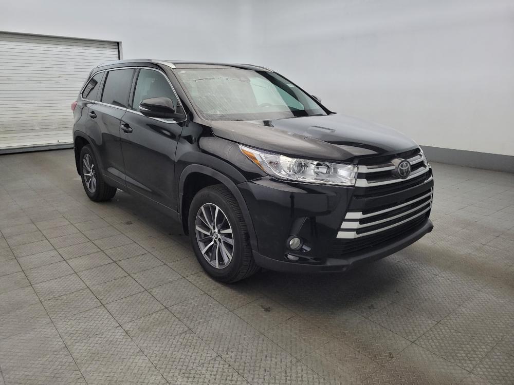 used 2019 Toyota Highlander car, priced at $25,195