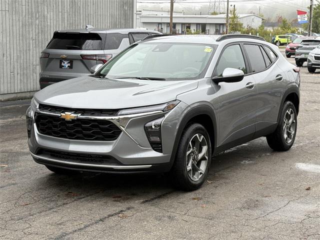 new 2025 Chevrolet Trax car, priced at $25,485