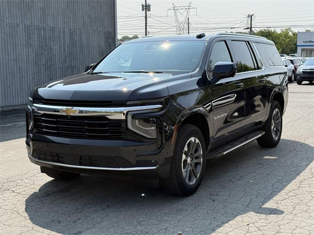 new 2025 Chevrolet Suburban car, priced at $67,595