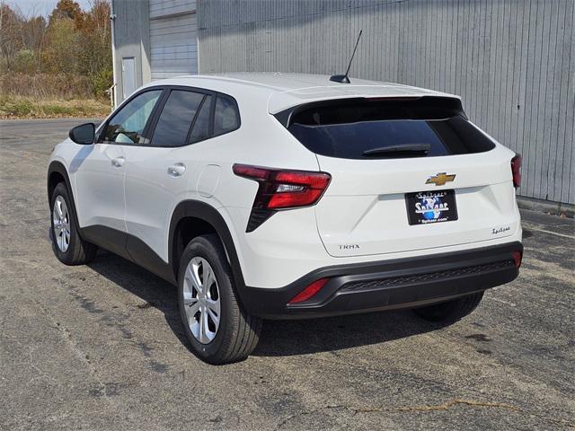 new 2025 Chevrolet Trax car, priced at $21,168