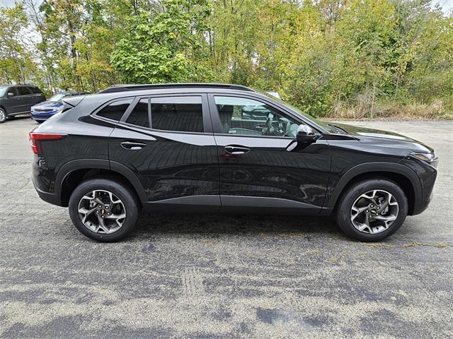 new 2025 Chevrolet Trax car, priced at $22,737