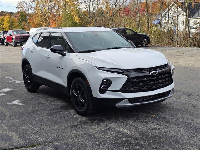 new 2025 Chevrolet Blazer car, priced at $37,418