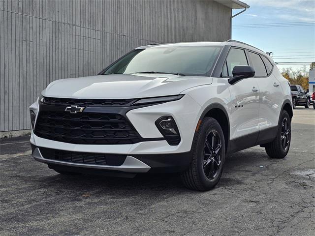 new 2025 Chevrolet Blazer car, priced at $37,418