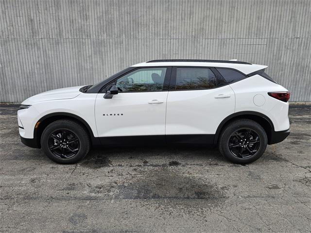 new 2025 Chevrolet Blazer car, priced at $37,418