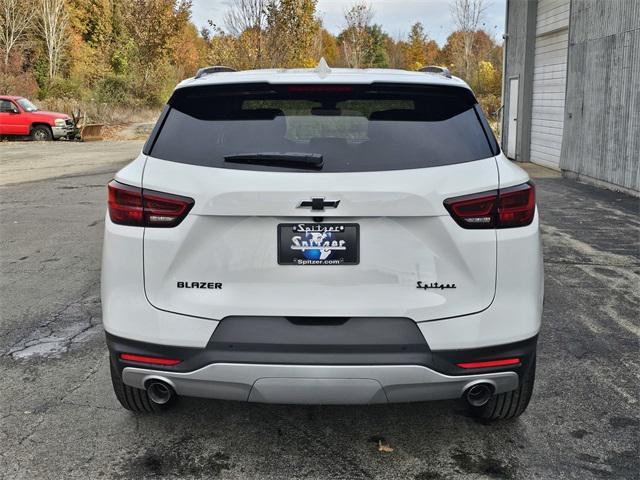 new 2025 Chevrolet Blazer car, priced at $37,418