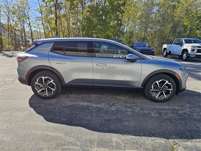 new 2025 Chevrolet Equinox car, priced at $35,170