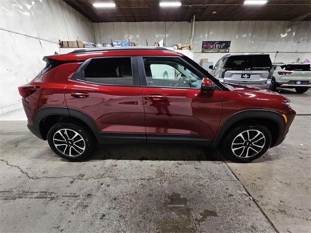 new 2025 Chevrolet TrailBlazer car, priced at $26,494