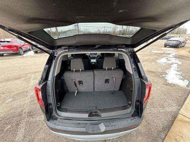 used 2023 GMC Acadia car, priced at $29,117