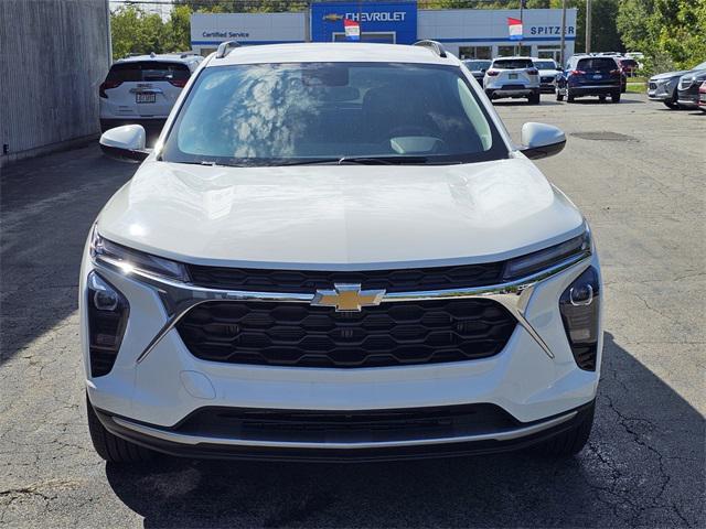 new 2025 Chevrolet Trax car, priced at $22,737