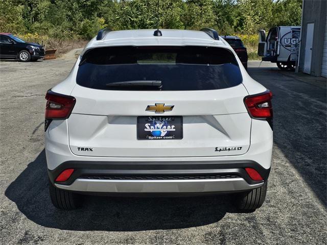 new 2025 Chevrolet Trax car, priced at $22,737