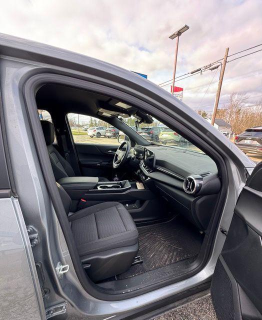 used 2025 Chevrolet Equinox car, priced at $25,294