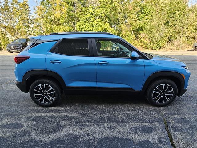 new 2025 Chevrolet TrailBlazer car, priced at $26,817