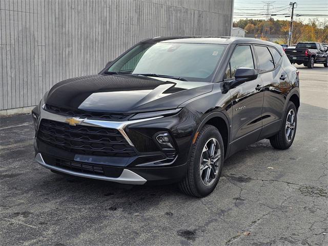 new 2025 Chevrolet Blazer car, priced at $38,504