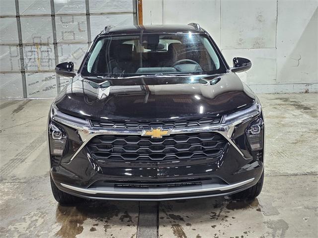 new 2025 Chevrolet Trax car, priced at $25,235