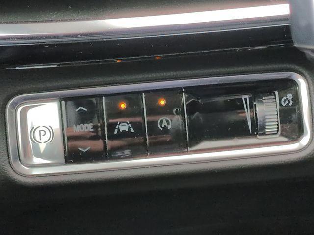 used 2025 Buick Envision car, priced at $30,520