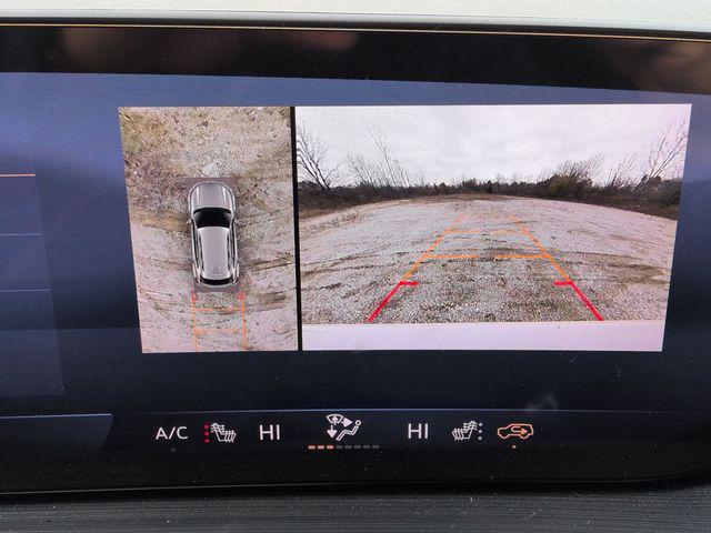 used 2025 Buick Envision car, priced at $30,520