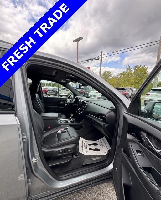 used 2023 Chevrolet Traverse car, priced at $37,487